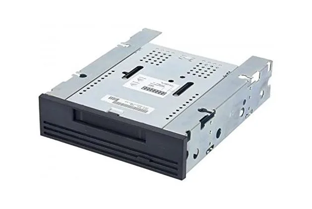 030MDT - Dell DDS-3 Tape Drive - 12GB (Native)/24GB (Compressed) - SCSIInternal
