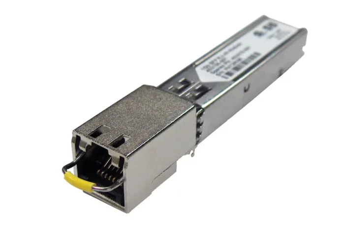 HPE 845970-B21 QSFP28 to SFP28 Adapter
