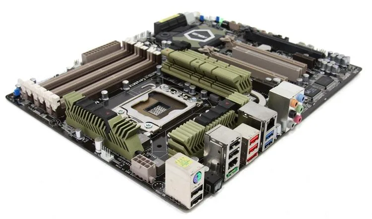 90-MIBDK0-G0EAY00Z - ASUS Sabertooth X58 Desktop Motherboard Intel Chipset ATX Socket B LGA-1366 24GB DDR3 SDRAM Serial ATA/600, Serial ATA/300 Yes 7.1