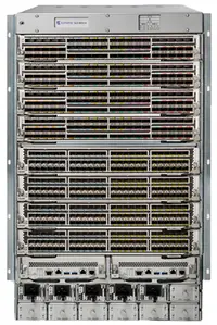 BR-SLX9850-8-BND-AC - Extreme Networks ExtremeRouting SLX 9850 eight-slot chassis with one management module, five switch fabric modules, four 3,000 W AC power supplies, three fan modules, and accessory kit