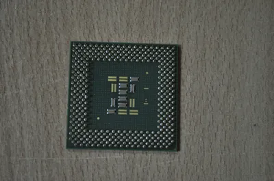 BXM80533B900128 - Intel Celeron 900MHz 100MHz FSB 128KB L2 Cache Socket Micro-PGA2 Notebook Processor