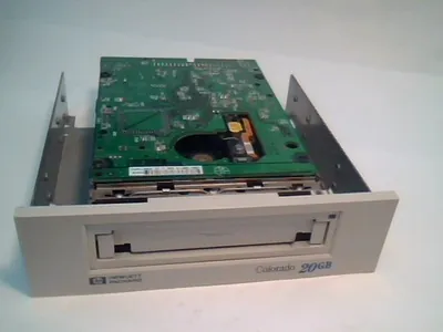 C4386-56000 - HP 4GB/8GB Colorado Travan TR-4 IDE 3.5-Inch Tape Drive