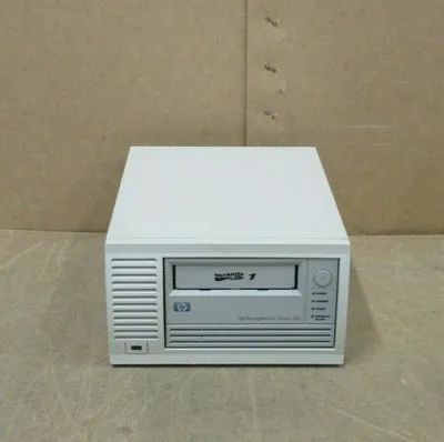 C7421-69202 - HP SureStore 100 / 200GB Ultrium 230 LTO Tape Drive