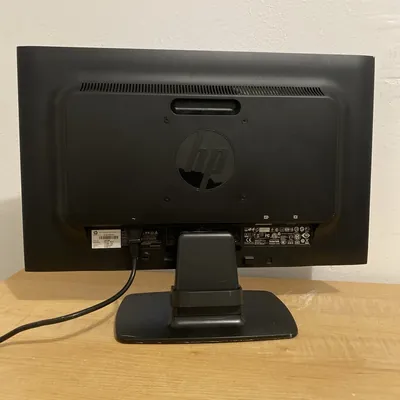 HP C9F26A8#ABA ProDisplay P201 20-inch 1600 x 900 Widescreen D-Sub DVI LED Monitor