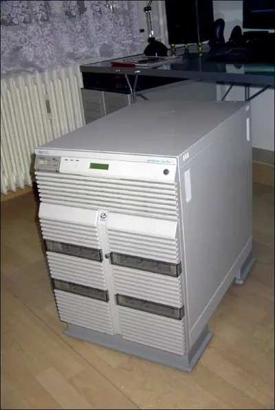 D6014A - HP NetServer LX Pro with Intel Pentium Pro 200MHz 64MB RAM Server System