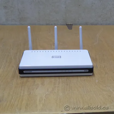 D-Link DIR-655/DE Xtreme N DIR-655 Gigabit Router 1 x 10/100/1000Base-TX WAN, 4 x 10/100/1000Base-TX LAN IEEE 802.11n (draft) 54Mbps Wireless Router