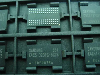 K4X51323PG-8GC6 - Samsung LPDDR 16Mx32 166MHz DRAM Memory Chip