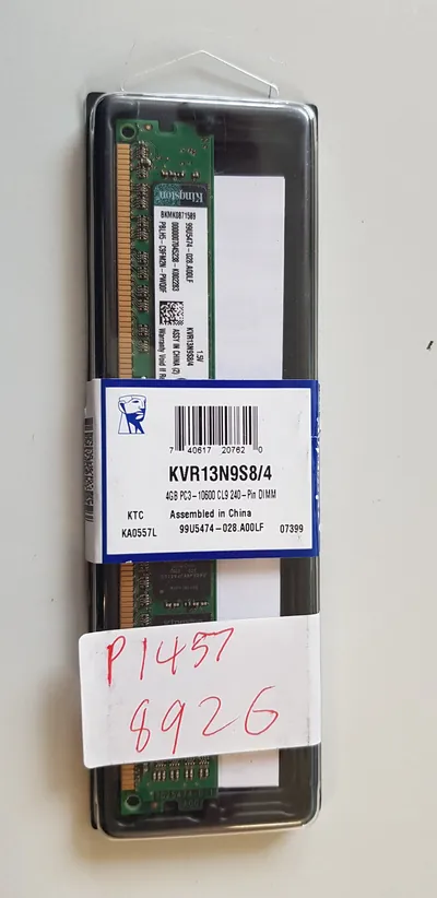 Kingston KVR13N9S8/4R 4GB PC3-10600 DDR3-1333Mhz non-ECC Unbuffered CL9 UDIMM Single-Rank Memory