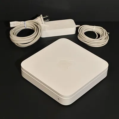 Apple MD031B/A AirPort Extreme 54Mb/s IEEE 802.11n Wireless Router
