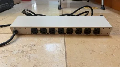 MO9RM - APC 9-Ports 15A 120V 1U Power Distribution Unit