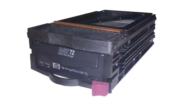 Q1529-60001 - HP StorageWorks 36GB (Native)/72GB (Compressed) DAT-72 DDS-5 SCSI LVD Hot-Pluggable Tape Drive (Carbon)