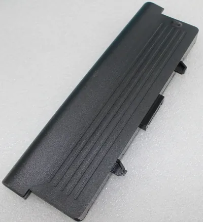 RU583 - Dell 85Whr 11.1V 9-Cell Li-Ion Battery for Inspiron 1525 1526 1545 1546 Vostro 500