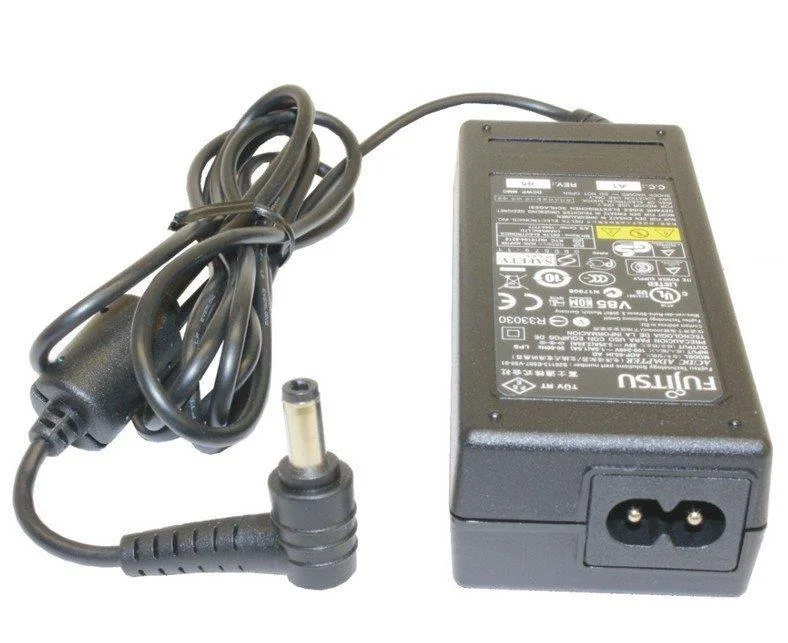 S26113-E557-V55-1 - Fujitsu 65watt AC Adapter Eps t2