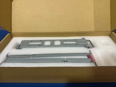 X7904A-4 - Sun 600mmx600mm Rackmount kit