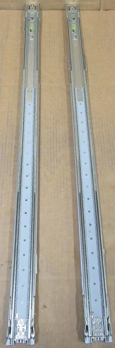 X9621A - Sun Rack-Mountable Rails for E4X00
