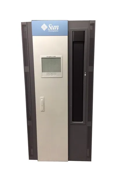 XSL3000-PDU-240-Z - Sun StorageTek SL3000 AC Power Distribution Unit (PDU) 200-240VAC 30Amp RoHS-5 Compliant